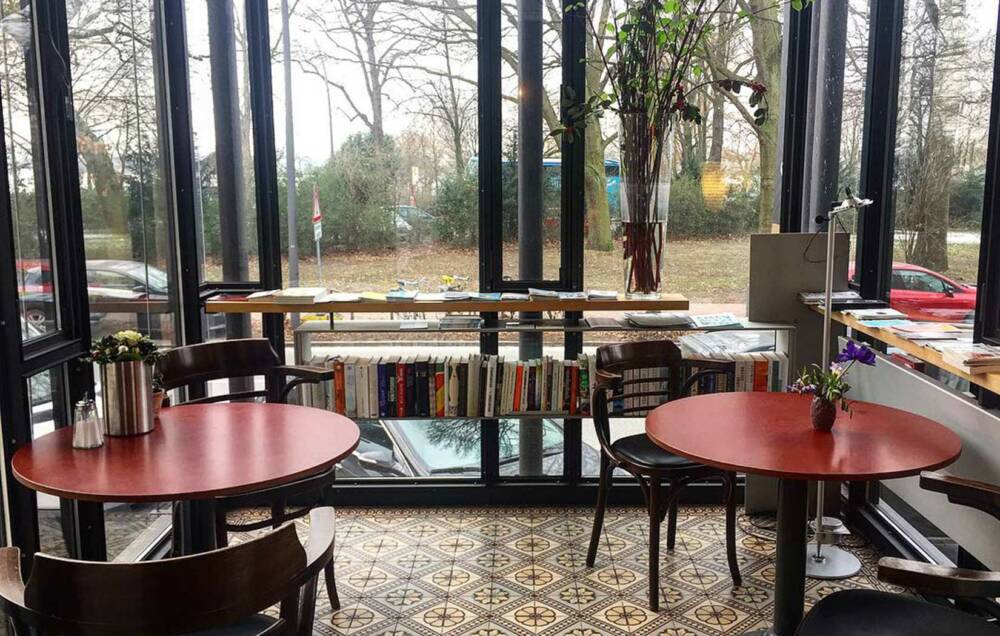 Gemütlich: der Wintergarten vom Literaturhauscafé an der Alster / ©Roeler