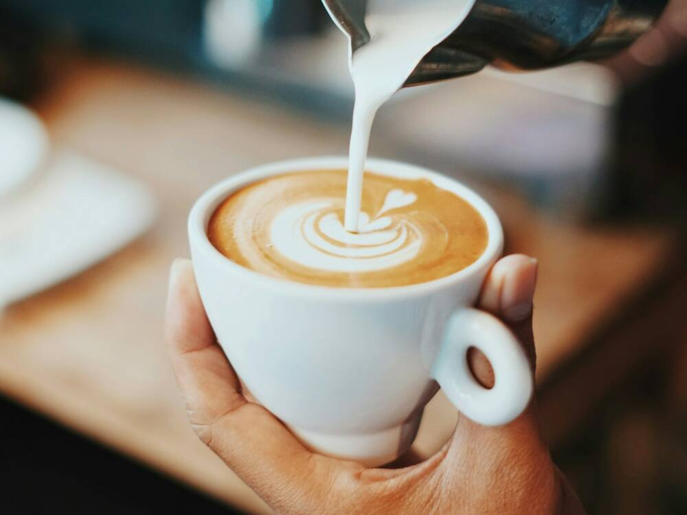 Beim Hamburg Coffee Festival geht’s um die Bohne / ©Unsplash/Fahmi Fakhrudin