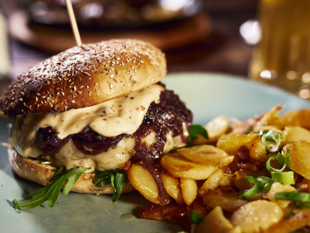 Deftige Hausmannskost im Mälzer Brau- und Tafelhaus in Lüneburg / ©Marc Sill