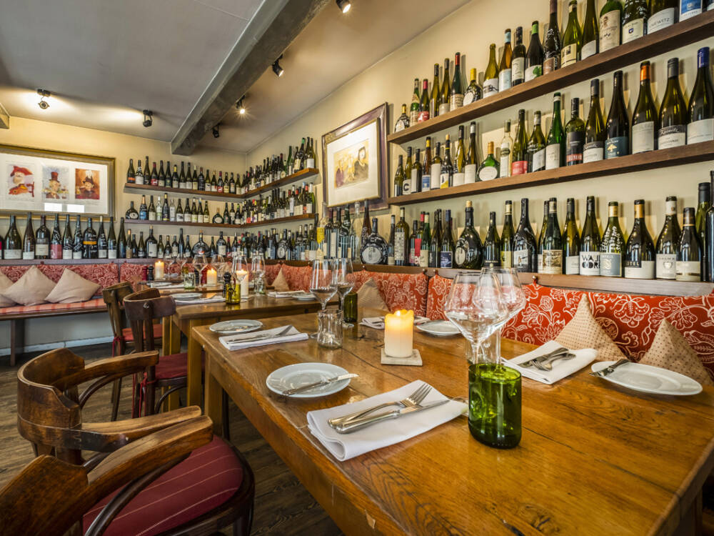 Der gemütliche Speiseraum der Weinwirtschaft Kleines Jacob / ©DSR Hotel Holding