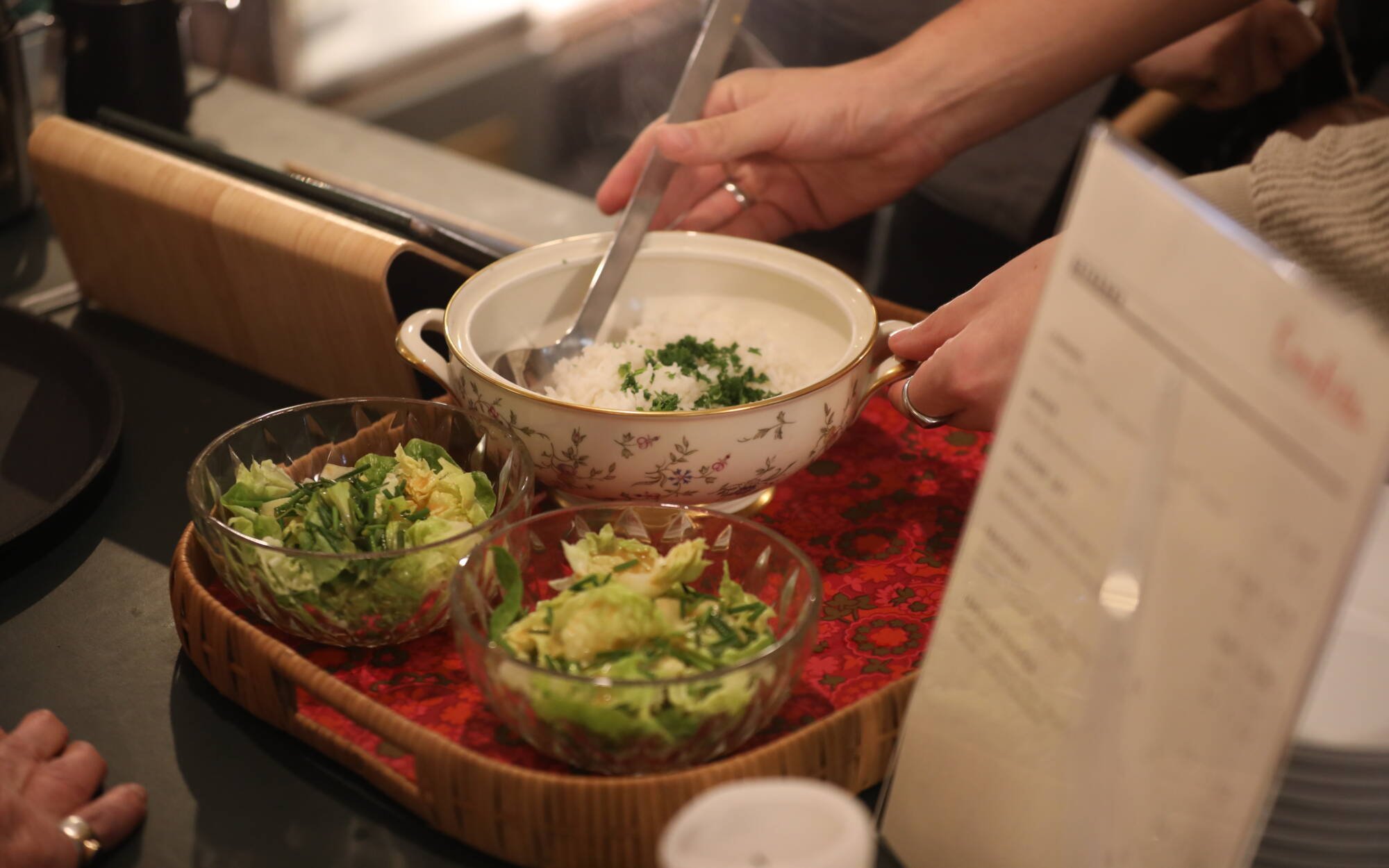OmaLiebe Lunch Club Pop up mit Herz Genuss Guide