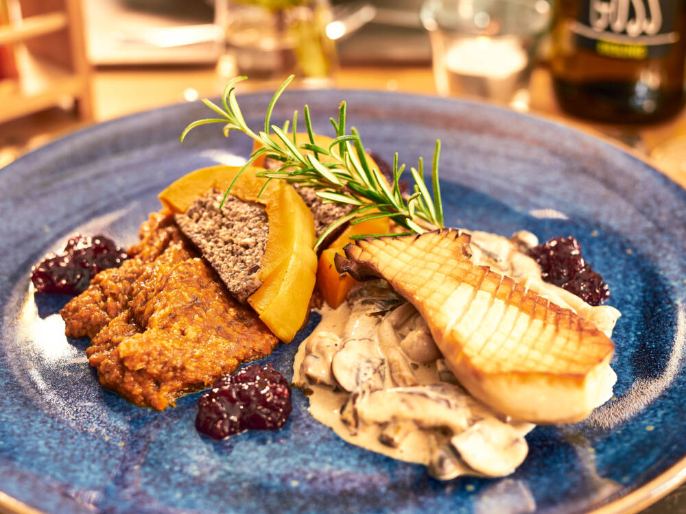 Fine Dining geht auch vegan und vegetarisch – das beweist Das weisse Haus mit Neuinterpretationen der Heimatküche / ©Marc Sill