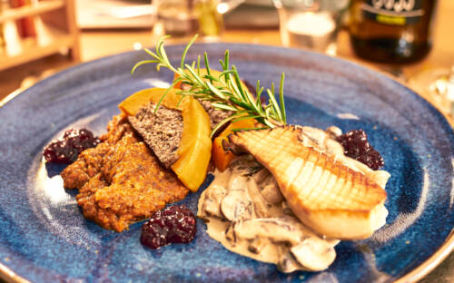 Fine Dining geht auch vegan und vegetarisch – das beweist Das weisse Haus mit Neuinterpretationen der Heimatküche / ©Marc Sill