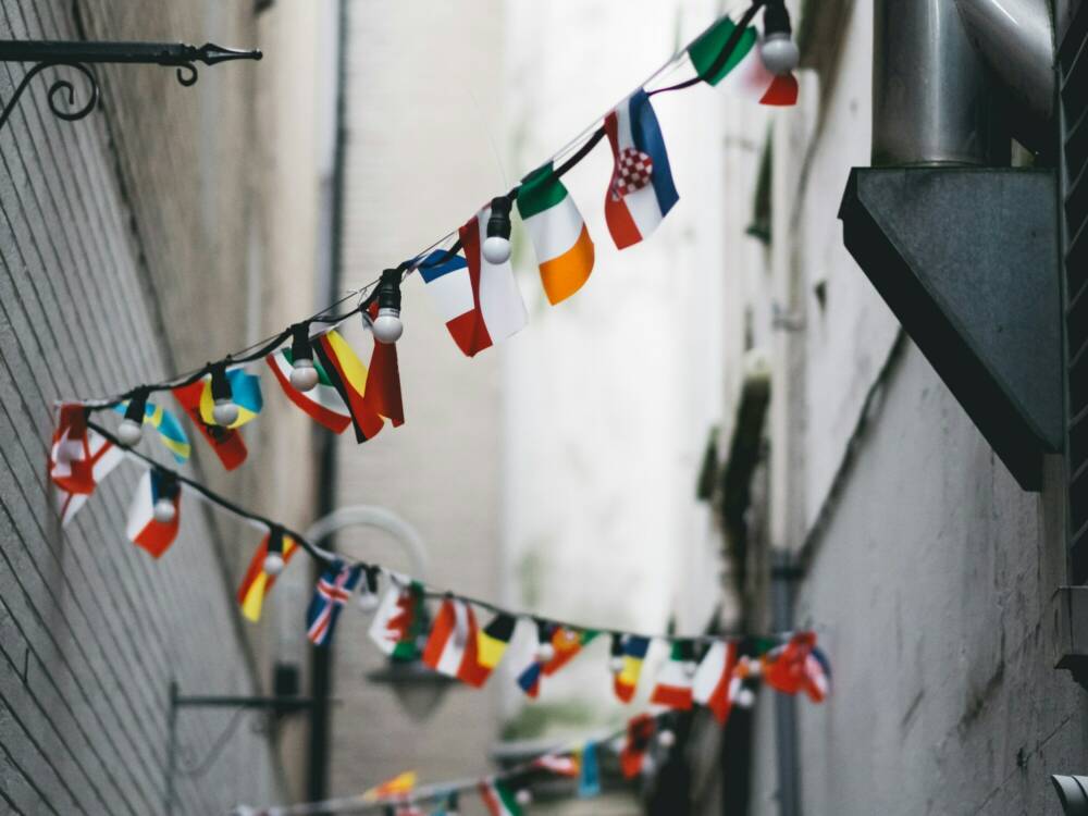 Internationale Supermärkte sind seit Jahrzehnten in ganz Hamburg etabliert / ©Unsplash/Andrew Butler 