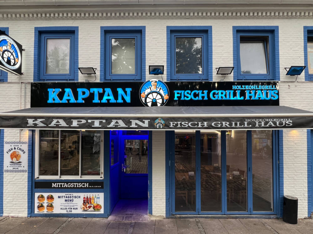 Am Alma-Wartenburg-Platz serviert das Team des Kaptan Fisch Grill Haus türkische Fischgerichte / ©Erik Brandt-Höge