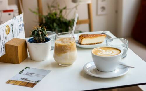Außergewöhnlich: Café in einer ehemaligen Pathologie genießen / ©Unsplash/  Breakslow