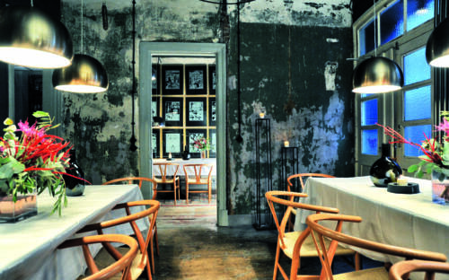 Hier wird die italienische Aperitivo-Kultur in lässigem Style gefeiert: STANDARD in St. Pauli  / ©STANDARD