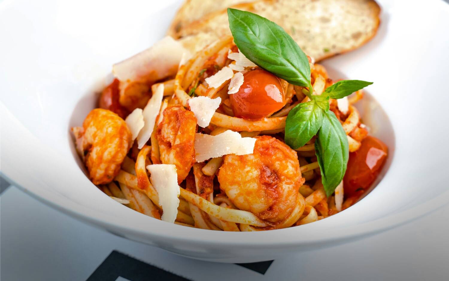 Ein Hauch Italien: Das Favorita in Hoheluft-West bietet italienische Küche / ©Unsplash/ amirali mirhashemian