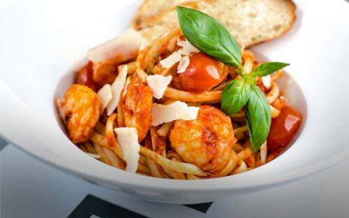 Ein Hauch Italien: Das Favorita in Hoheluft-West bietet italienische Küche / ©Unsplash/ amirali mirhashemian