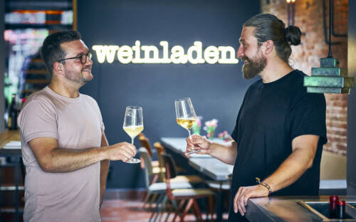 Freundlichkeit und Gastfreundschaft im Weinladen St. Pauli / ©Marc Sill