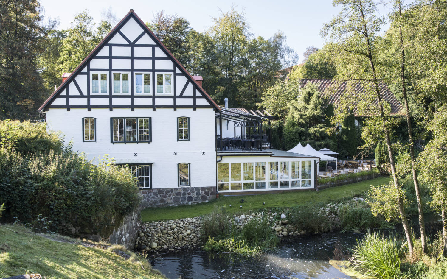 Heimatküche schlemmen im idyllischen Ambiente der Fürst Bismarck Mühle / ©Christian Geisler