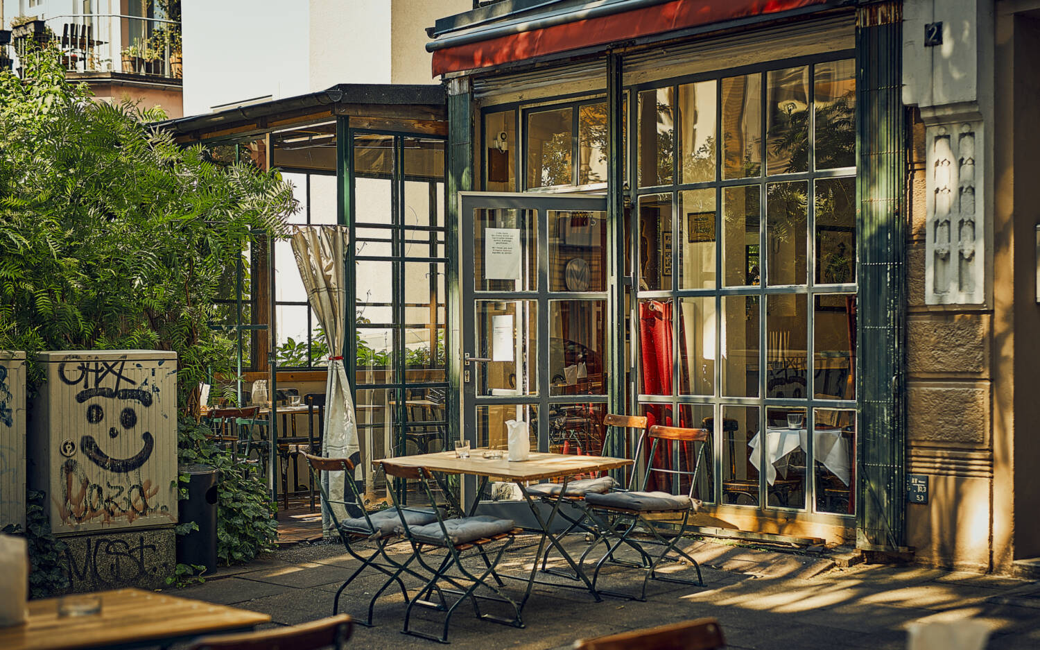 In Eimsbüttel draußen sitzen geht ganz wunderbar im Bistrot Vienna / ©Marc Sill 