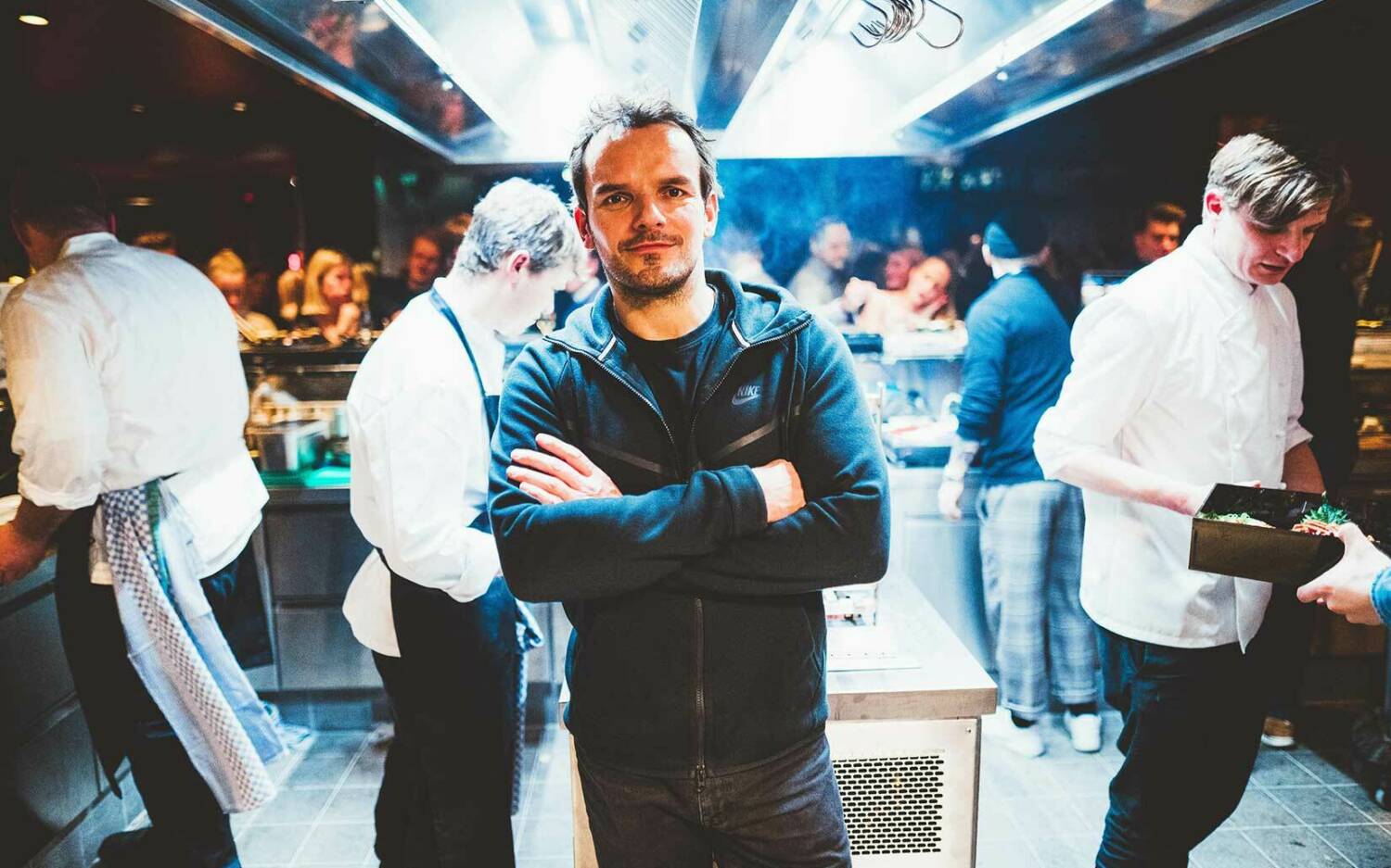 Steffen Henssler will sich künftig auf seine Gastro-Flagschiffe wie das Ono by Steffen Henssler und den Lieferdienst Go by Steffen Henssler konzentrieren / ©Henssler Go