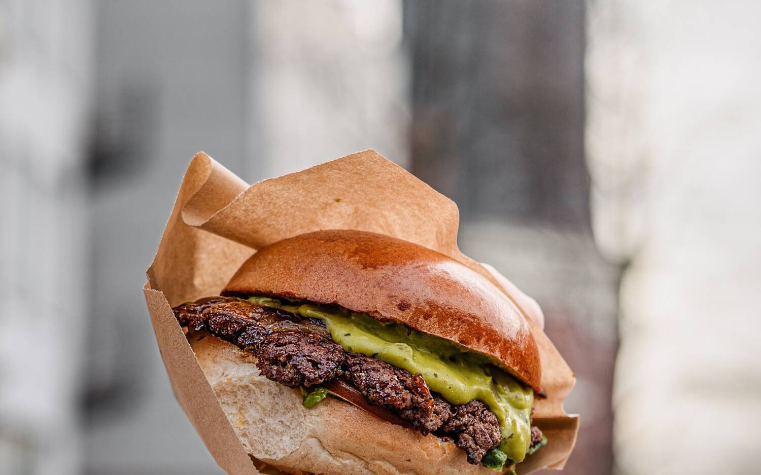 Besonders leckere Smash Burger in Hamburg gibt’s bei New City Smash Burger / © QrMe GmbH