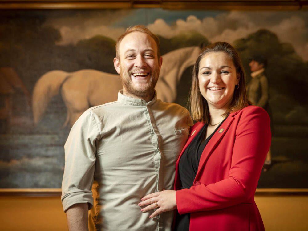 Charlotte und Daniel Ambratis bringen frischen Wind in den Reitstall Klövensteen / ©Hey Freedom