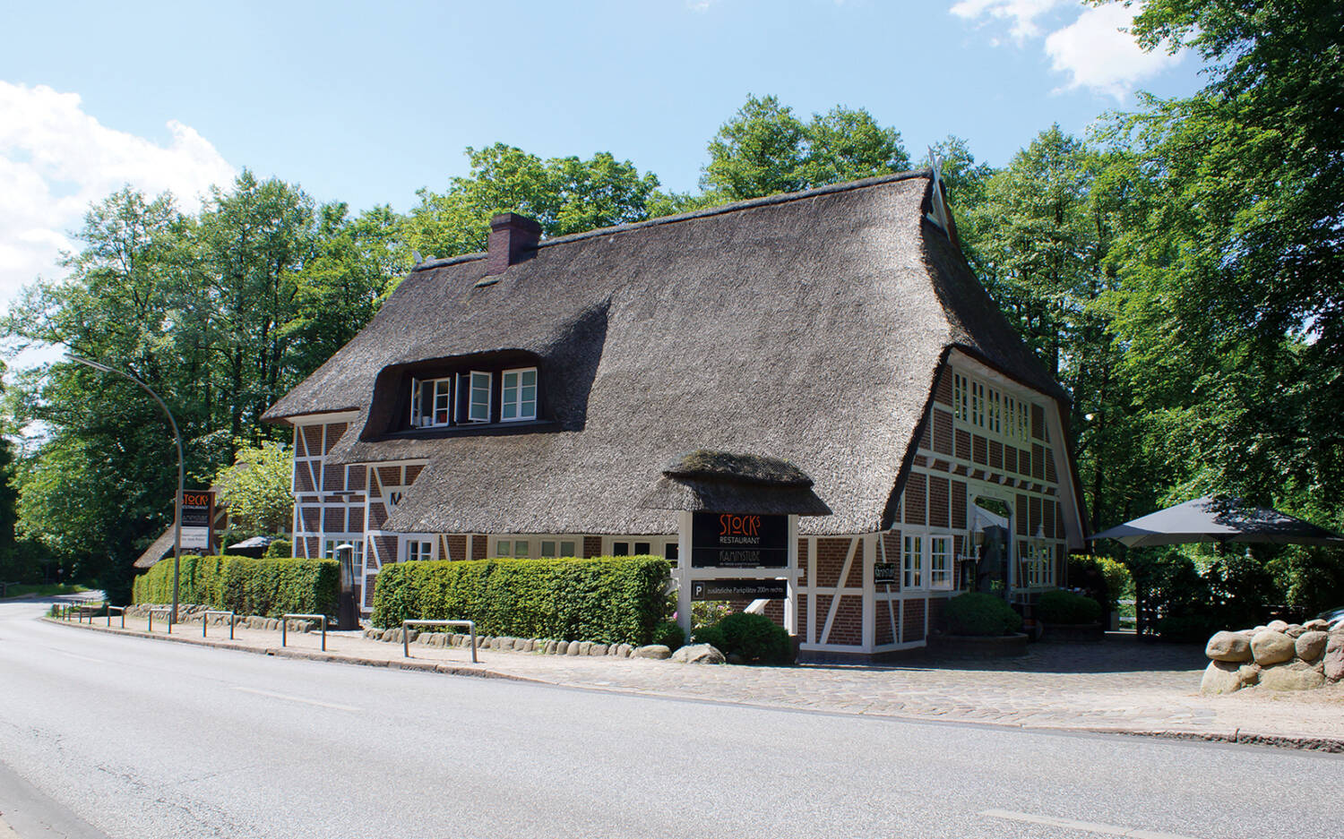 Der Backfisch bleibt als Konstante: Wo früher das Stocks beheimatet war, hat Thomas Schnabel übernommen und das Restaurant nach seinem Großvater benannt / ©Stocks