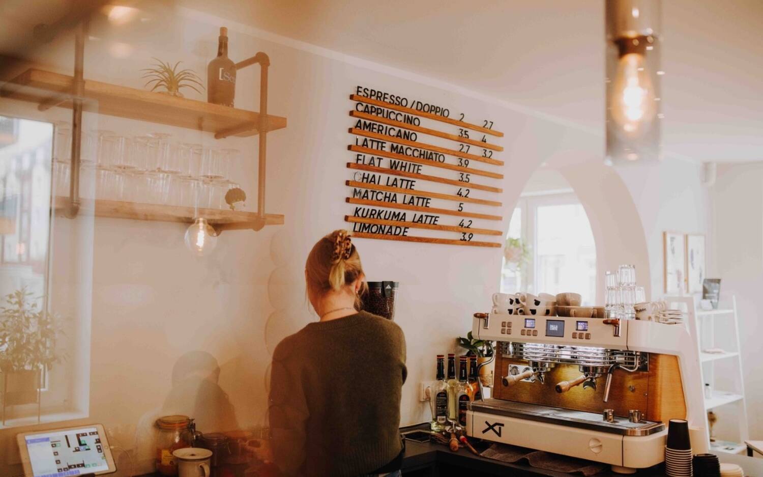 In Eppendorfs Kegelhofstraße werden also weiterhin gesunde Bowls, süße Pancakes und Rührei mit Sylter Brot angeboten / ©Palena