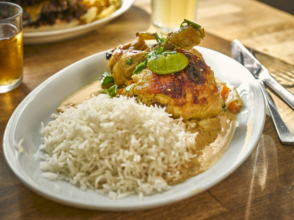 In Teufels Küche treffen orientalische Spezialitäten auf Burger und Pasta. Das funktioniert gut / ©Marc Sill