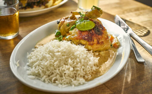 In Teufels Küche treffen orientalische Spezialitäten auf Burger und Pasta. Das funktioniert gut / ©Marc Sill