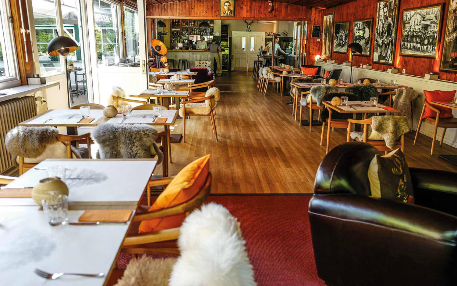 Schlemmen im rustikal-gemütlichen Ambiente im Forsthaus Friedrichsruh / ©Forsthaus Friedrichsruh