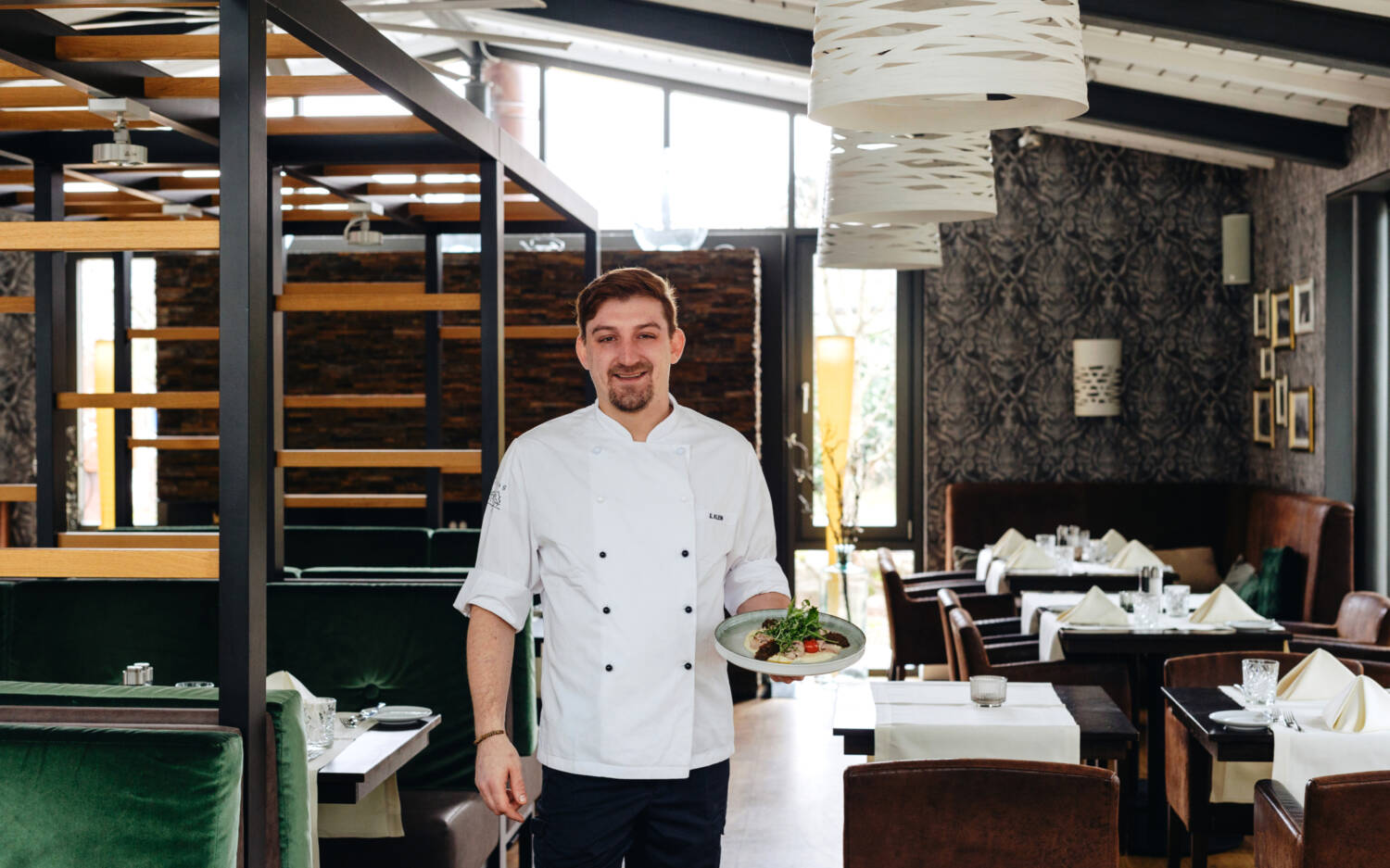 Souschef Erik Klein serviert in Neu Wulmstorf Köstliches / ©Julia Schumacher