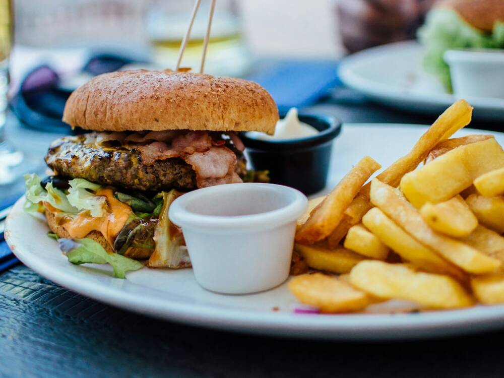 Burger oder Steaks? Im Lohbrügger Rindock’s steht beides zur Auswahl  / ©Unsplash/ Robin Stickel