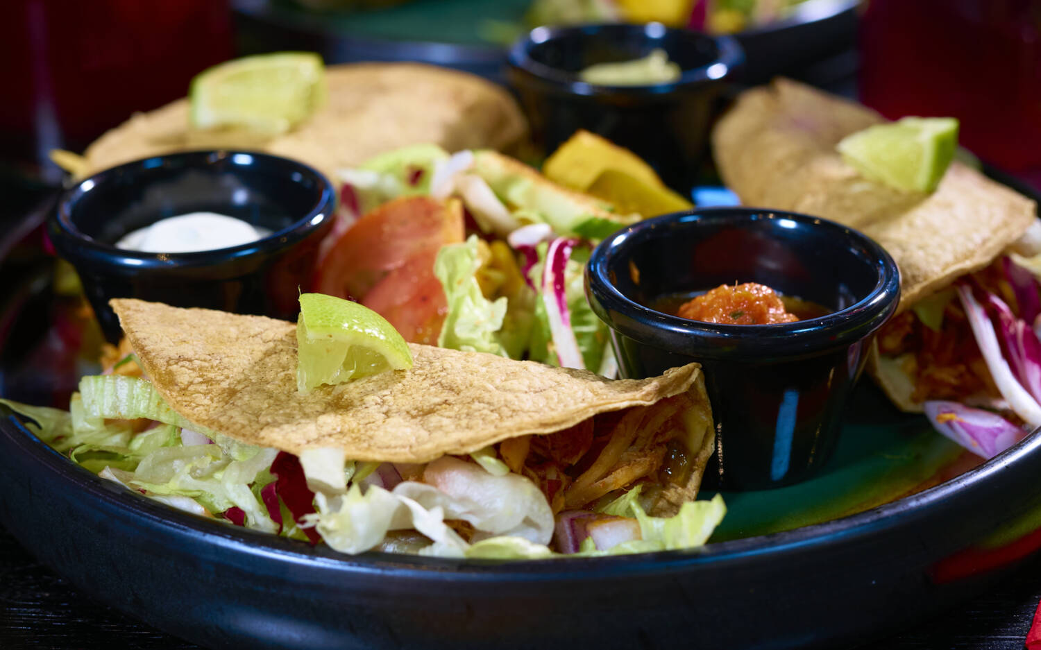 Die Tacos im Baborrito werden großzügig mit Salaten, Bohnenmus, Fleisch und anderen Zutaten befüllt / ©Marc Sill