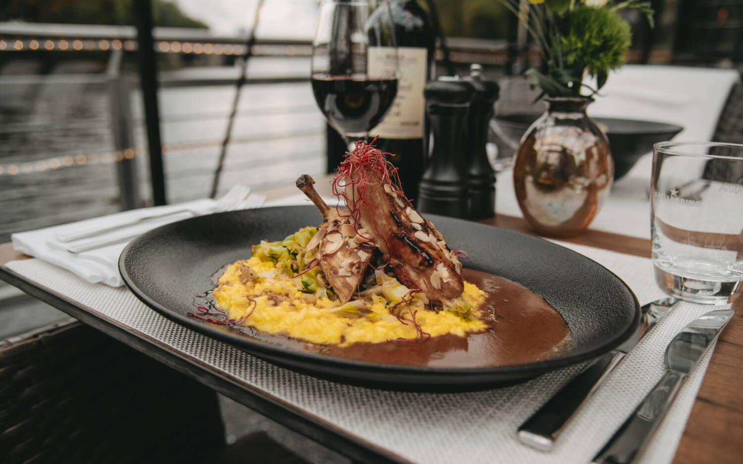 In Uhlenhorst gibt es im Restaurant Anleger 1870 kreative italienische Länderküche auf hohem Niveau / ©Marc Sill