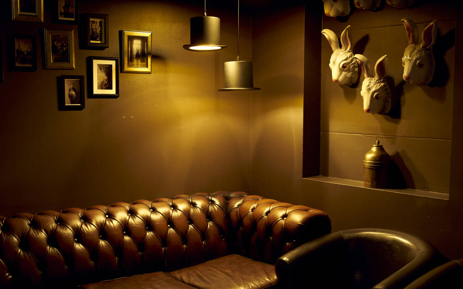In der versteckten Bar auf St. Pauli gibt es sogar eine Zigarrenlounge / ©Marc Sill