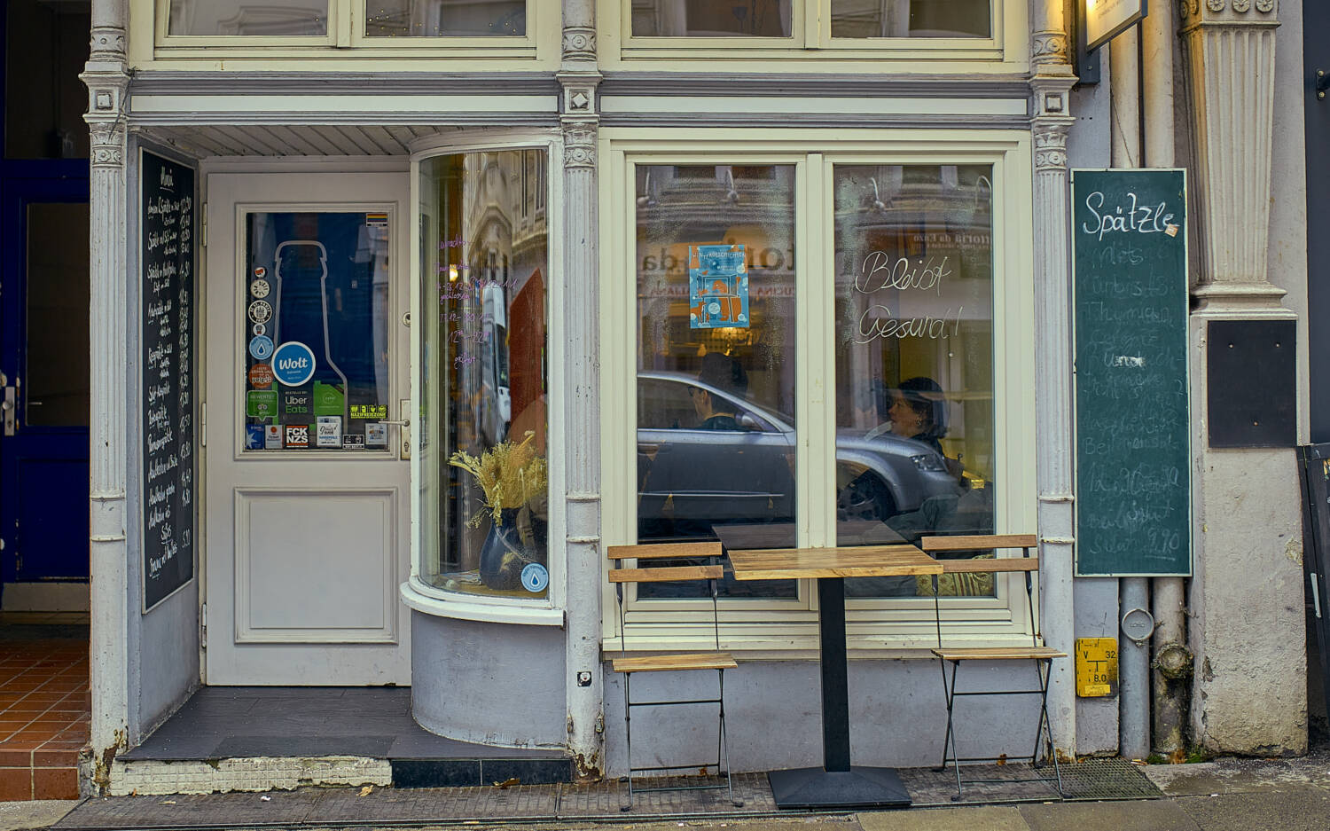 Zur Mittagszeit proppenvoll: Der schwäbische Imbiss „Zum Spätzle“ in der Neustadt / ©Marc Sill