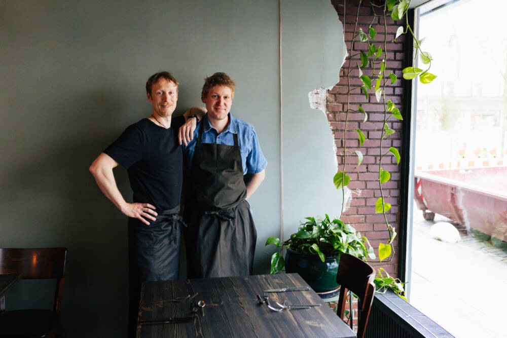 Christian Piwitt und Küchenchef Johann Lindloff haben mit dem Maquis eine Top-Adresse für vegetarische Gourmetküche eröffnet / ©Julia Schumacher