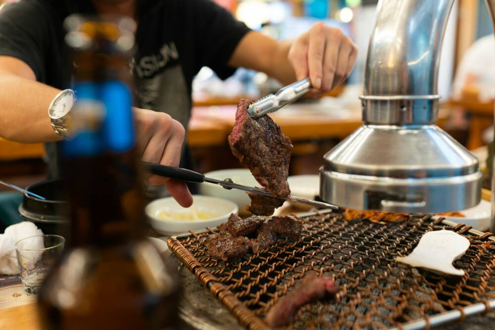 Das Gong hat sein All-you-can-eat-Angebot um koreanisches BBQ erweitert / ©Unsplash/The Creativv