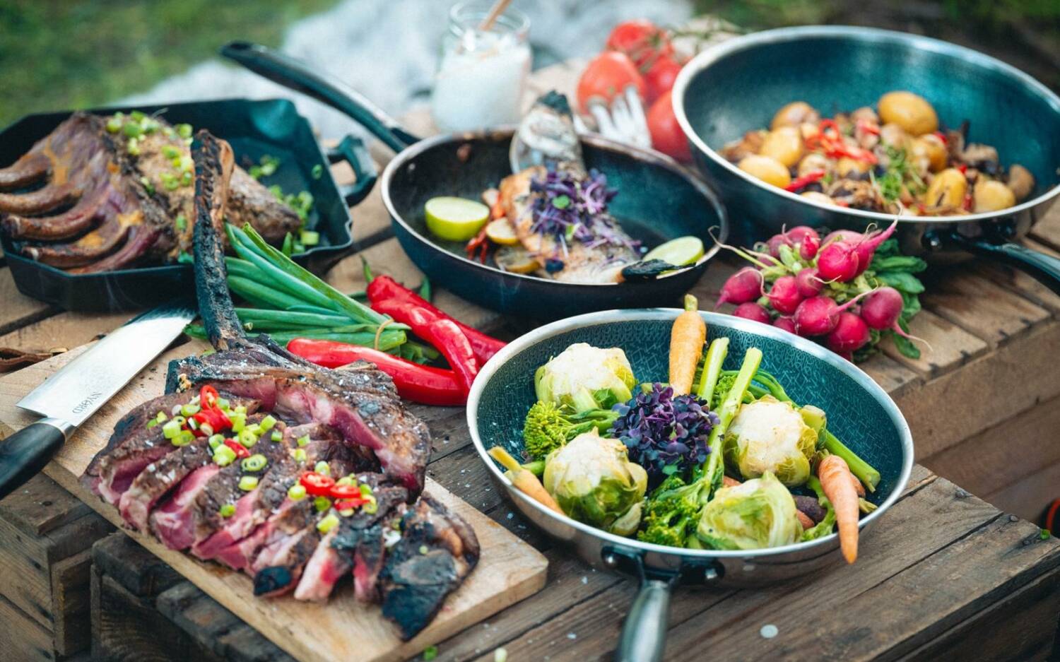 Ende Juli können sich die Gäste beim BBQ-Event im Goldschätzchen auf ein skandinavisches Dinner im Family-Style freuen /©Wild Scandinavian Cooking by Brian Bojsen