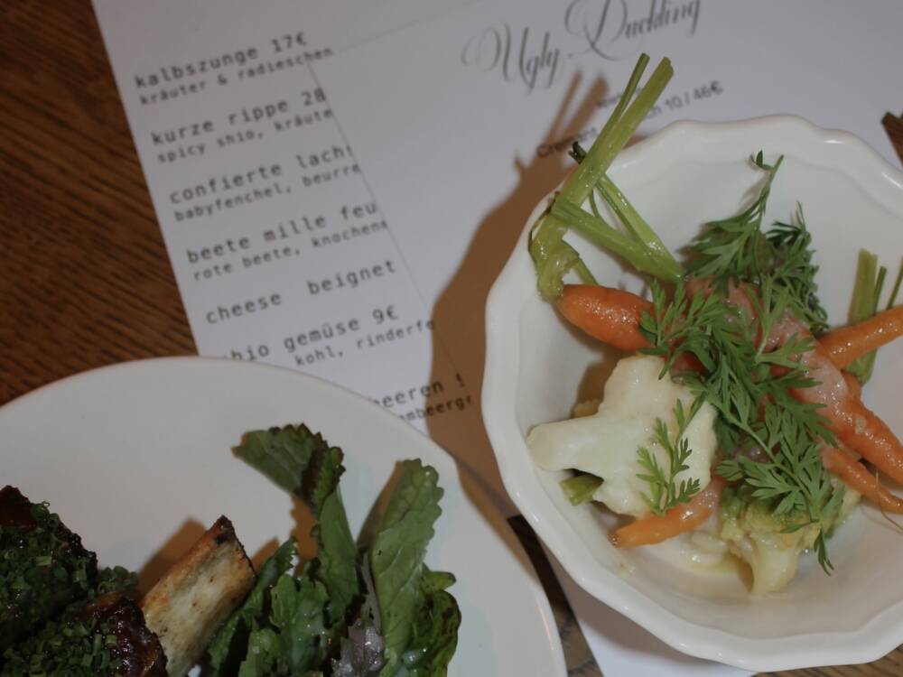 Französischer Wein und moderne Bistroküche: Das Ugly Duckling eröffnet am 27. Juni 2025 / ©Anna Braun