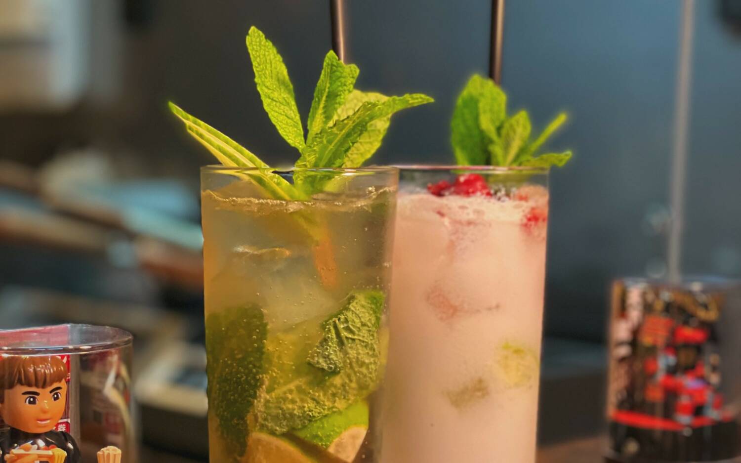 Passend zu der würzigen Küche gibt es hausgemachte Limonaden mit viel Minze, um den Geschmack auszugleichen / ©The Ramen