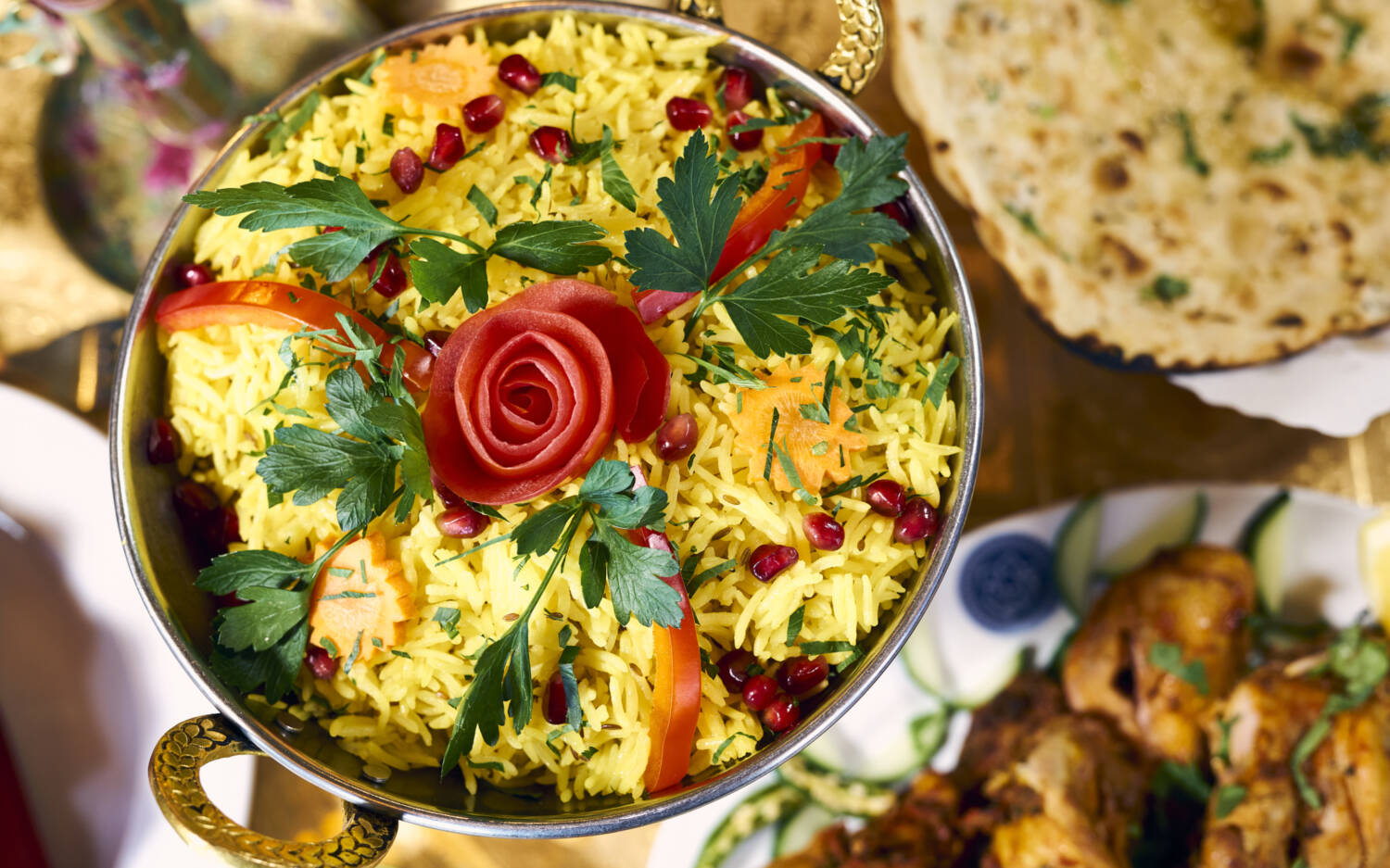 Aus der Küche kommt indisch-ayurvedische Küche mit Details /© Marc Sill 