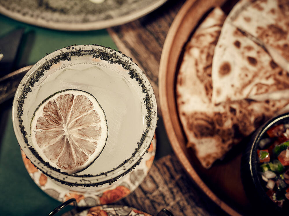Ein Ausflug nach Mexiko: Traditionelle mexikanische Speisen und Getränke im Holy Taco in St.Pauli /©Marc Sill