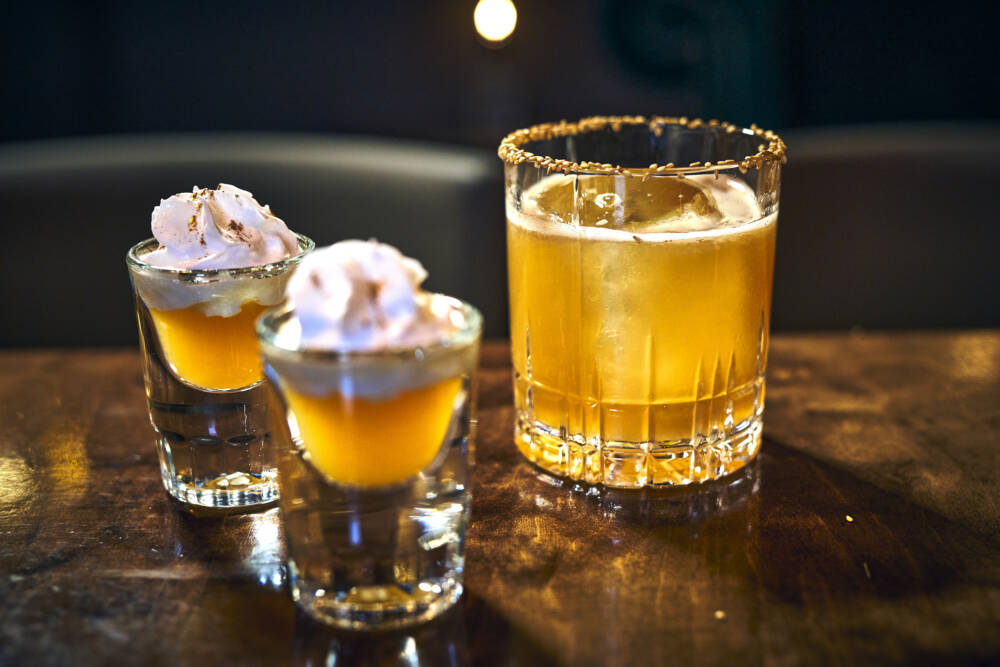 In den Drinks im Rabbithole finden sich auch mal außergewöhnliche Zutaten wie Knoblauchnoten – die Drinks haben immer einen gewissen Twist / ©Marc Sill