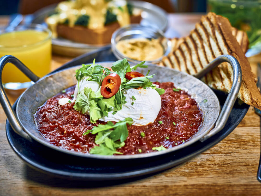 Das Shakshuka ist in der Rain Cafeatery ein Muss / ©Marc Sill