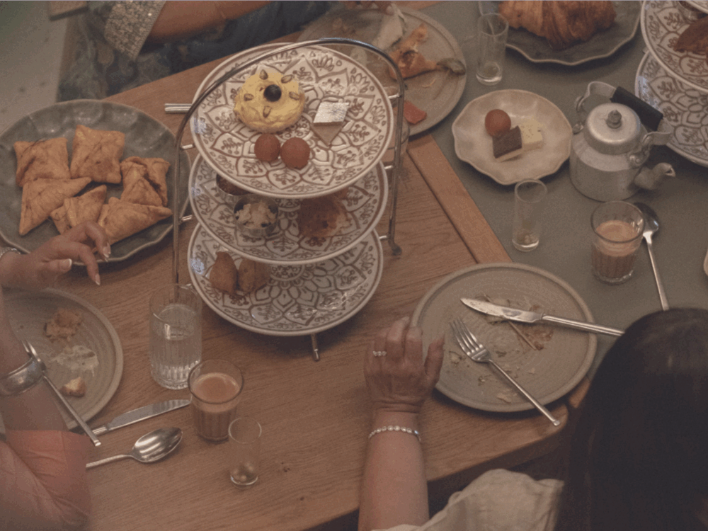 „Die Etagere verkörpert unsere Philosophie:‚The best things are meant to be shared‘.“ – Sonja Rana von Authentikka / ©WHATFORTHAT