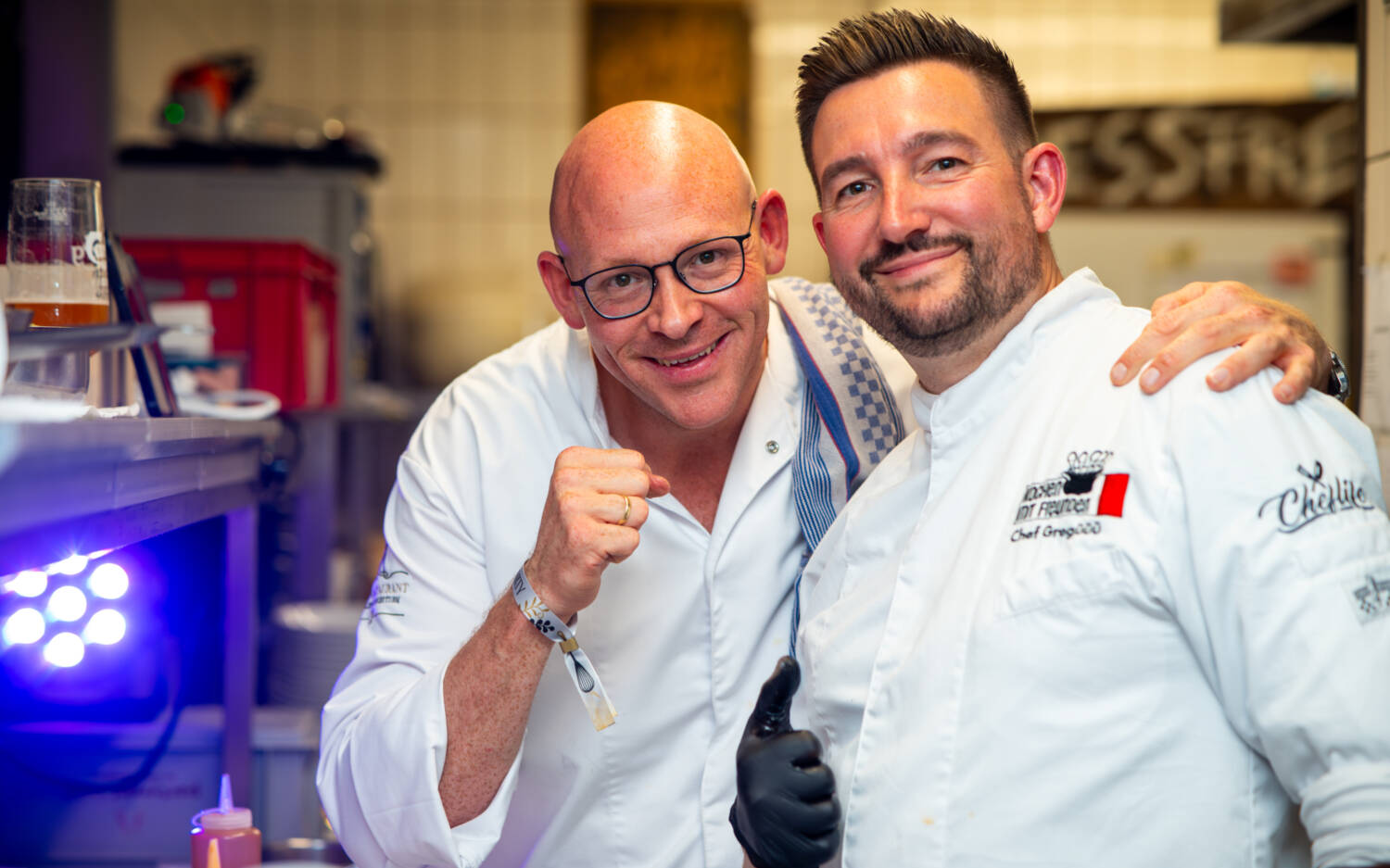 Gute Stimmung fand man auch hinter den Kochstationen: So auch beim Team von Sascha Krahe, Küchenchef im Hafenhotel Puttbus /©Reitstall Klövensteen