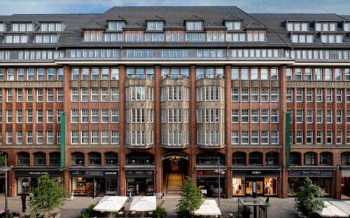 Im traditionsreichen Levantehaus eröffnet nach langem Umbau das Luxushotel Conrad Hamburg / ©Conrad Hamburg