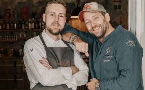 Carlos Beckmann (l.), Küchenchef im Goldschätzchen von Patrick Diehr (r.) wird künftig für Events kochen / ©Bianca Becker