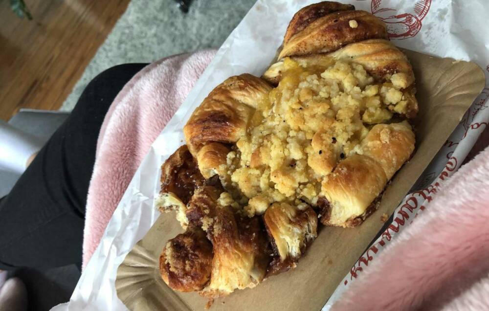 Das Café Luise ist bekannt für seine leckeren Franzbrötchen / ©Genuss-Guide