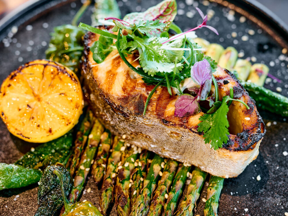 Das Fünf-Gänge-Menü bietet handwerklich tadellose Fleisch- und Fischgerichte mit südostasiatischen Einflüssen / ©Marc Sill