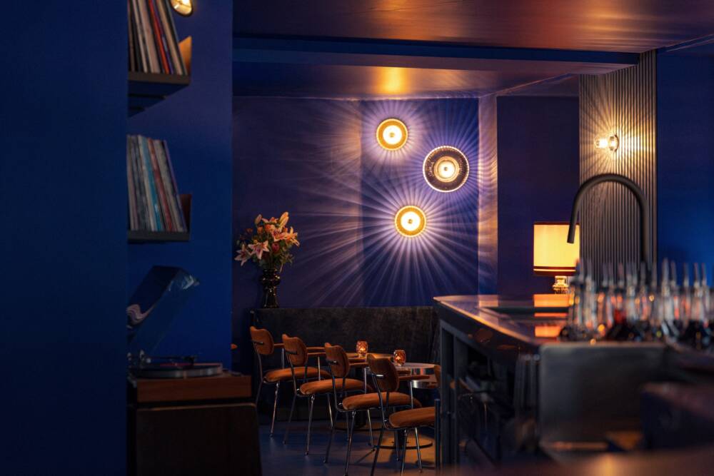 Die Blaue Stunde genießen – Im Nick & Nora kann man gemütlich einkehren / ©Swetlana Holz