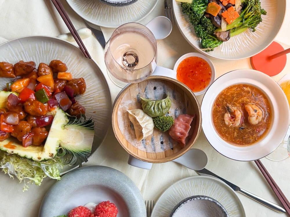 Die Latte hängt hoch: Im Wàh Restaurant im schicken Pöseldorf ist chinesisches Fine-Dining angesagt / ©Johanna Sprave 