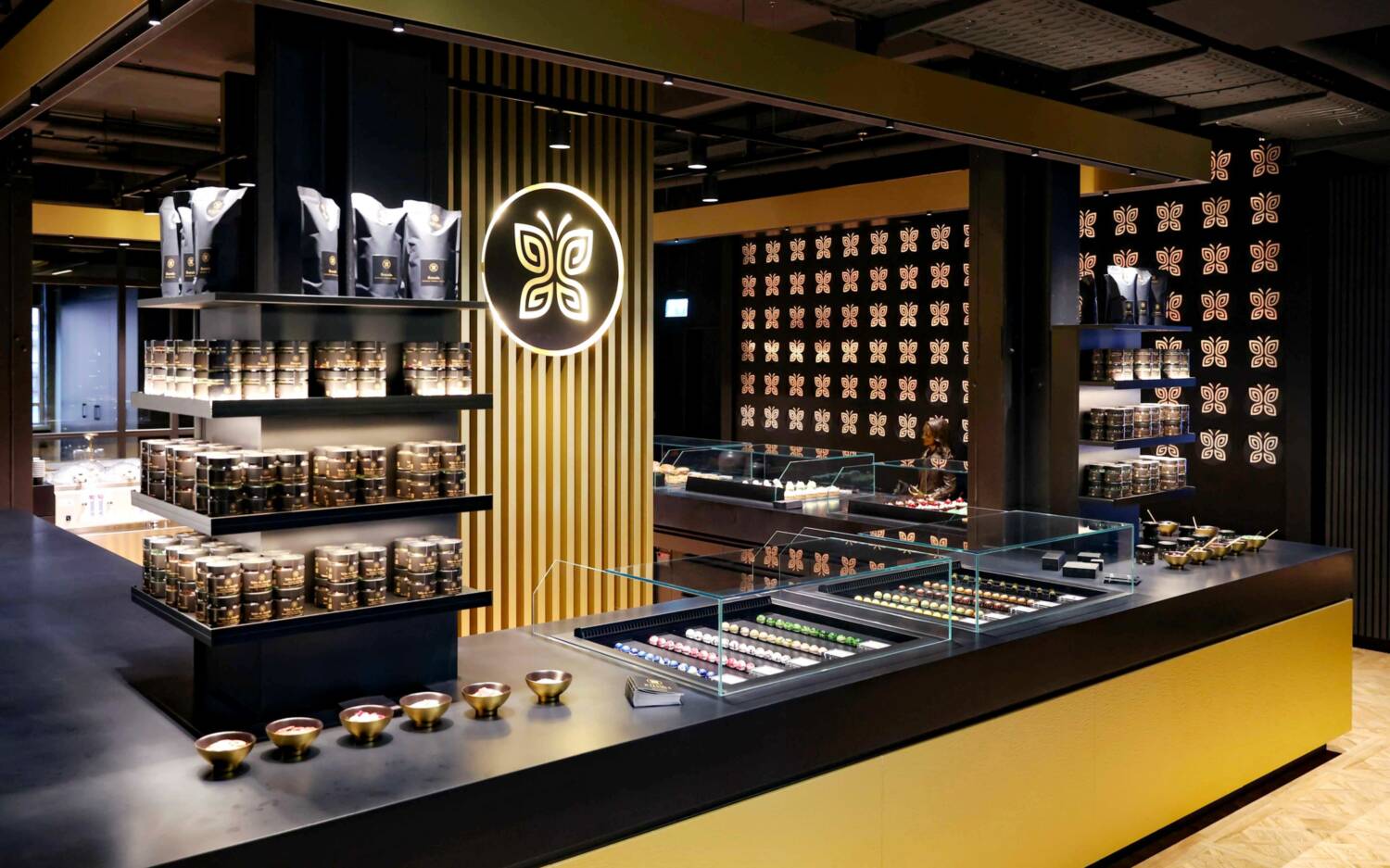 Die Patisserie Johanna in Hamburg-HafenCity eignet sich ideal für einen luxuriösen Café-Besuch der besonderen Art / ©Martina Goyert