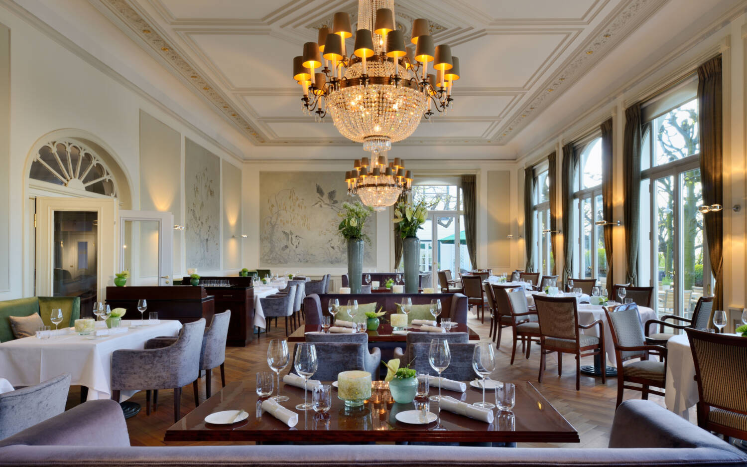 Die wenigsten Gäste reisen wohl mit dem Rad zu dem Gourmetrestaurant an / ©DSR Hotel Holding GmbH