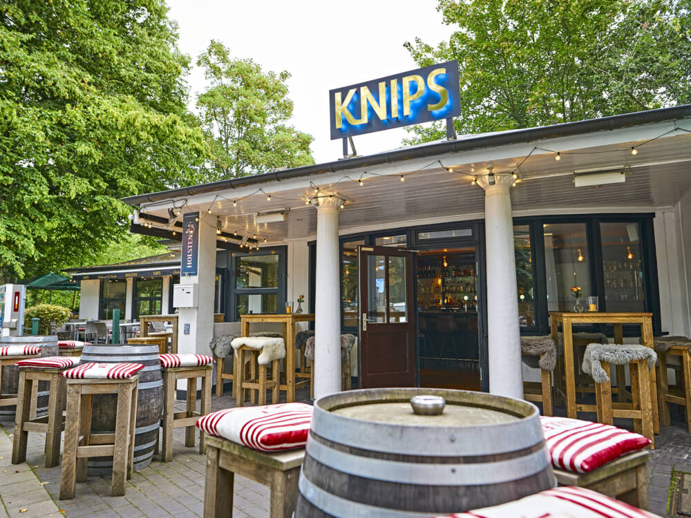 Ein Lichtblick im teuren Nienstedten: Das Knips am Bahnhof Flottbek bietet solide Kost und faire Preise / ©Marc Sill